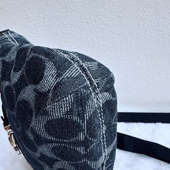 Coach Poppy Denim Signature Swingpack 46905 - Indigo Blue in EUC - Picture 7 of 13